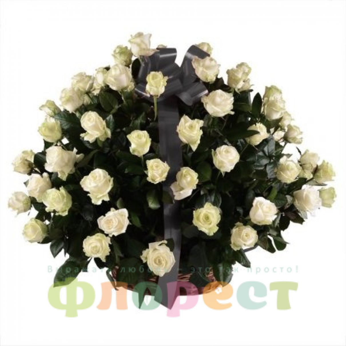 Траурная корзина из белых роз №2
