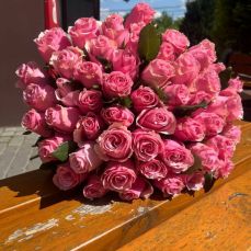 Букет 51 рожева троянда